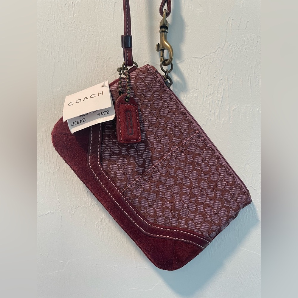 Vintage, early 2000’s Coach Wristlet